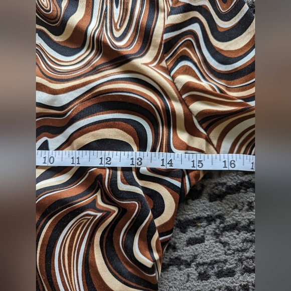 Faded rose geometric boho Y2K hippie backless cropped top size medium - Picture 8 of 9